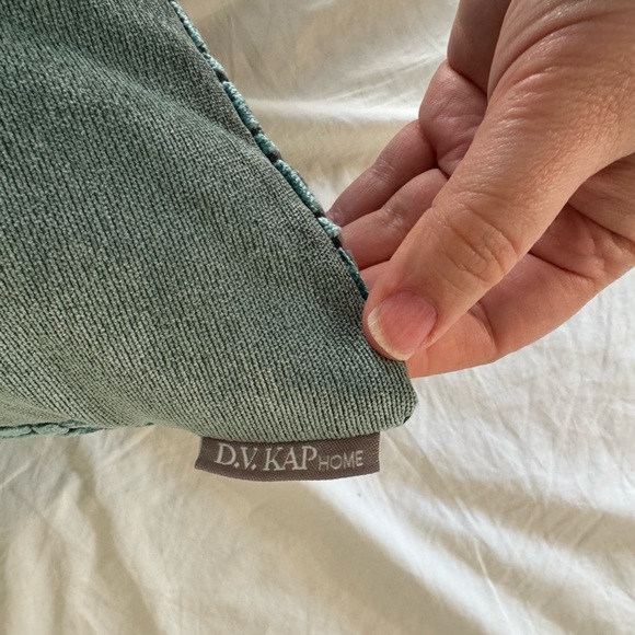 Pillow 2 of 2 Jenga laguna D.V. Kap decorative pillows - Picture 3 of 10